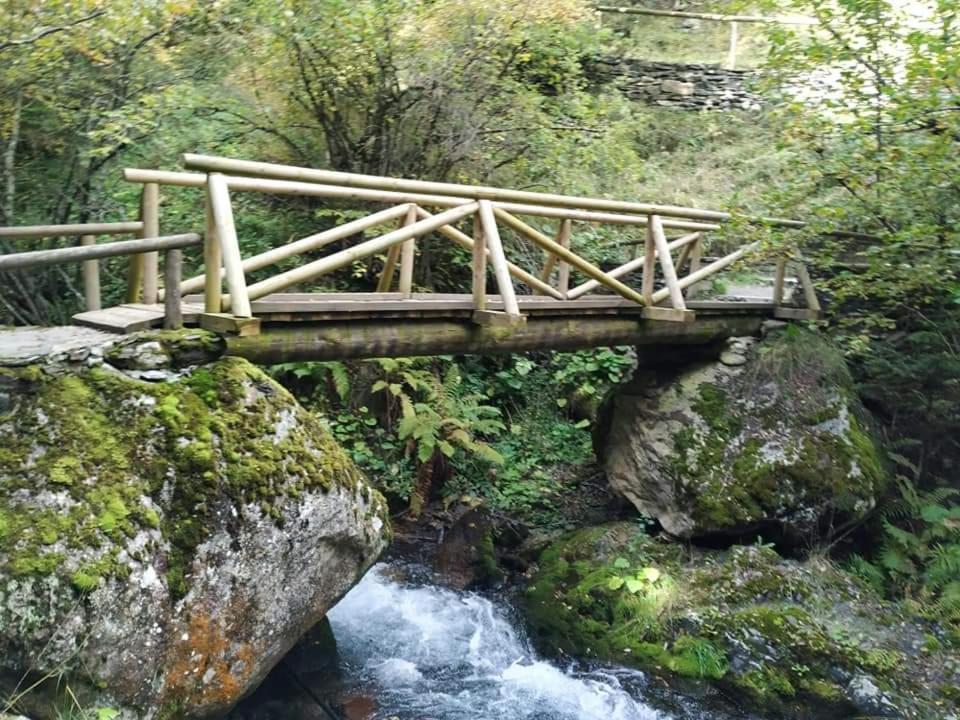 Casa Rural Cal Rocco Porta Del Pirineu Pobla de Segur Zimmer foto